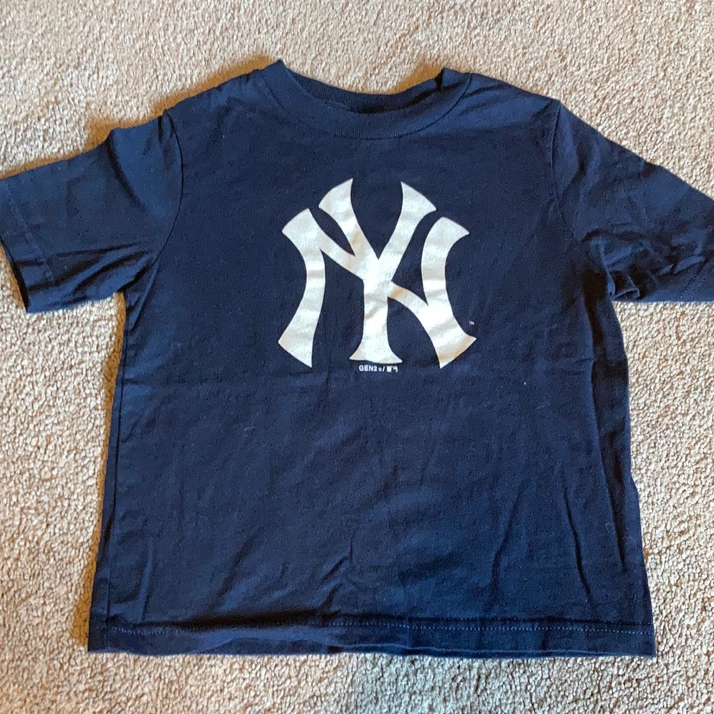 NY Yankees tee
